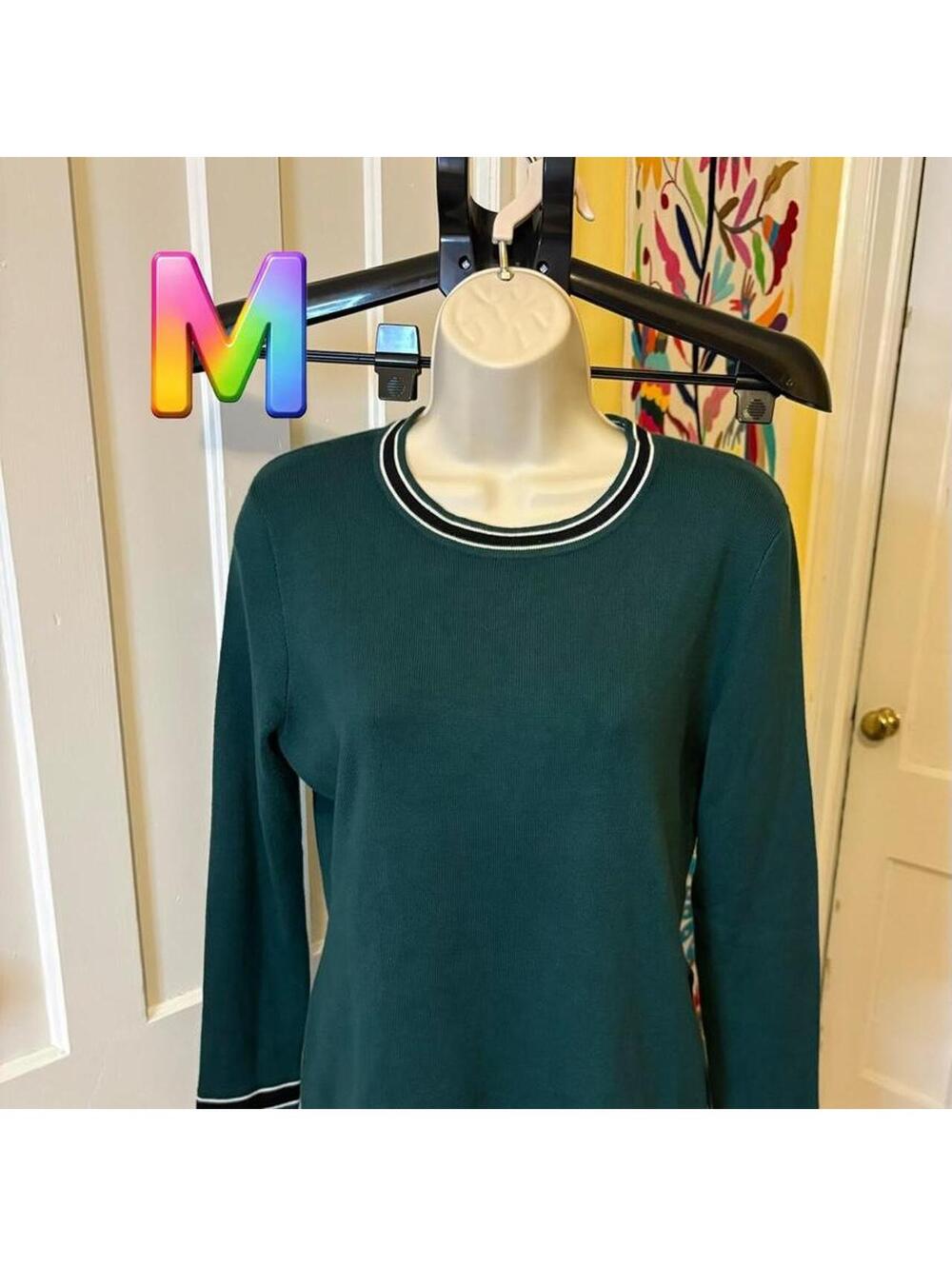 Investments Women's Green Jumper
